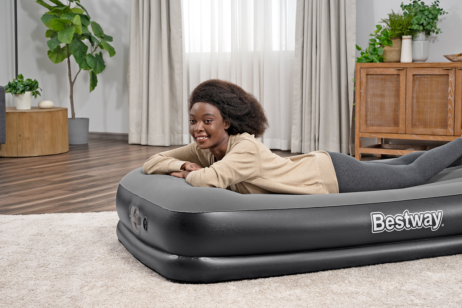 TriTech® Single-Luftbett mit USB-Elektropumpe 191 x 97 x 36 cm TriTech® Single-Luftbett mit USB-Elektropumpe 191 x 97 x 36 cm