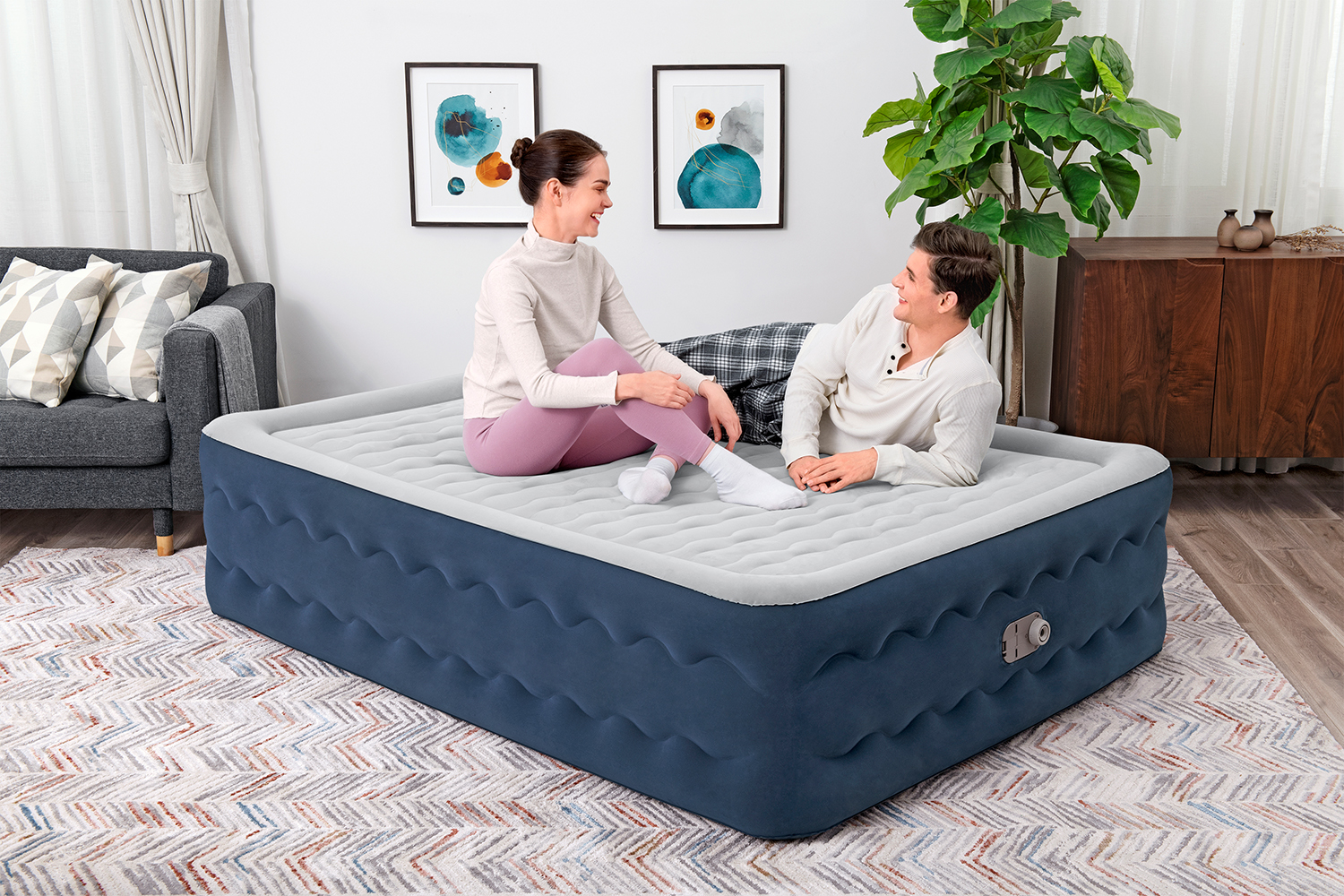 TriTech® Doppelluftbett TruLeisure™ mit integrierter Elektropumpe 203 x 152 x 51 cm TriTech® Doppelluftbett TruLeisure™ mit integrierter Elektropumpe 203 x 152 x 51 cm