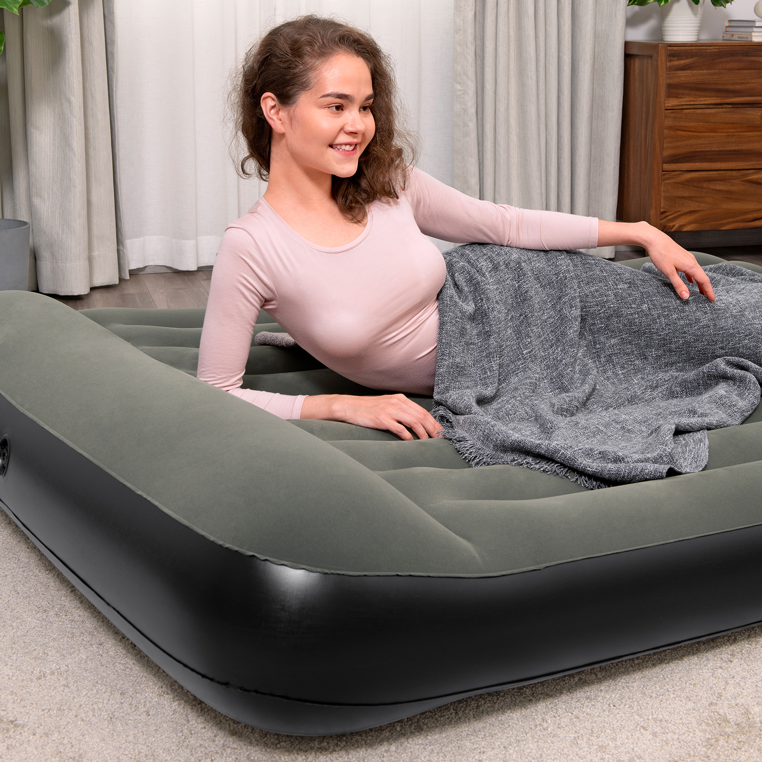 TriTech® Doppelluftbett 203 x 152 x 30 cm TriTech® Doppelluftbett 203 x 152 x 30 cm