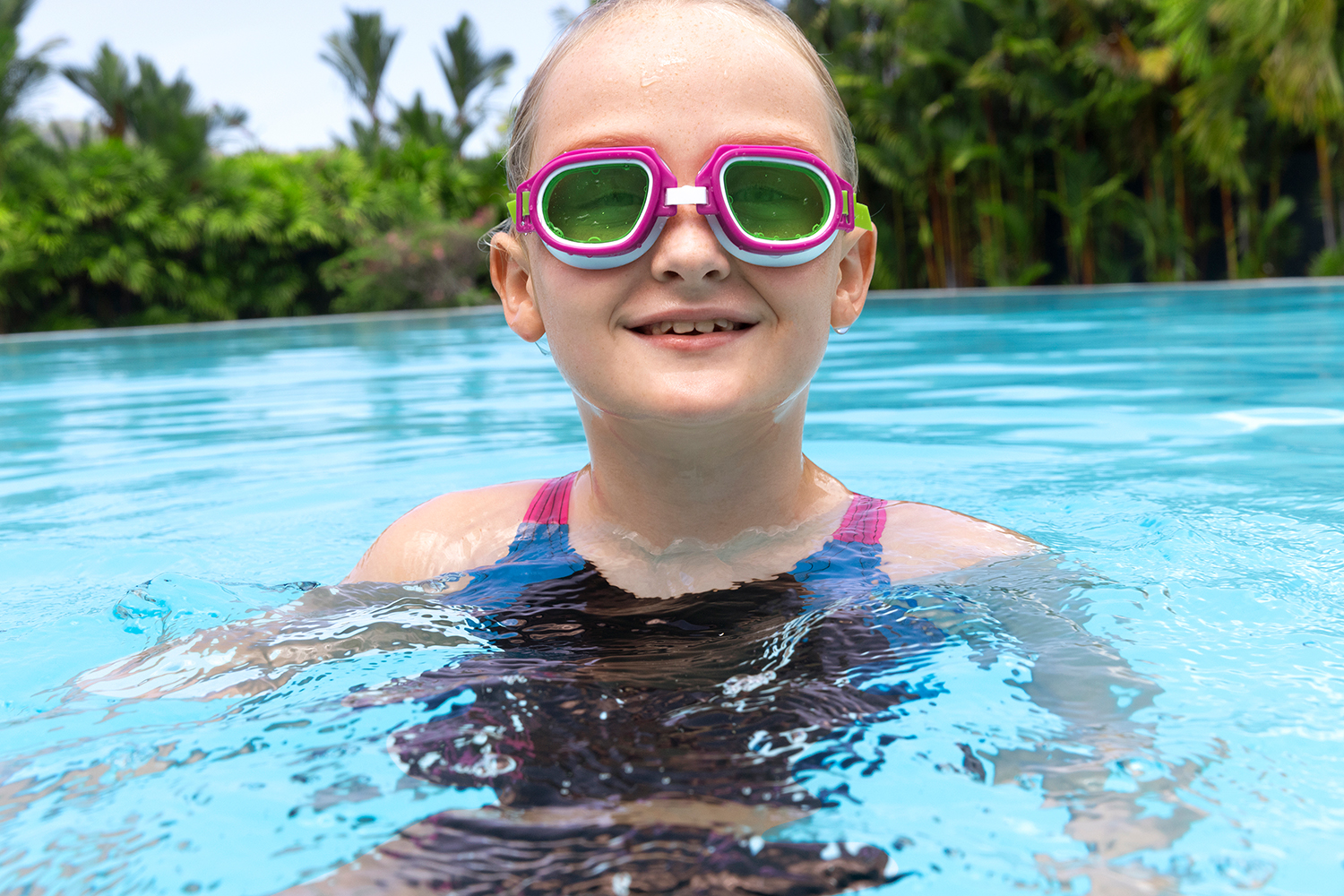 Aquanaut Essential™ Schwimmbrille ab 7 Jahren, sortiert