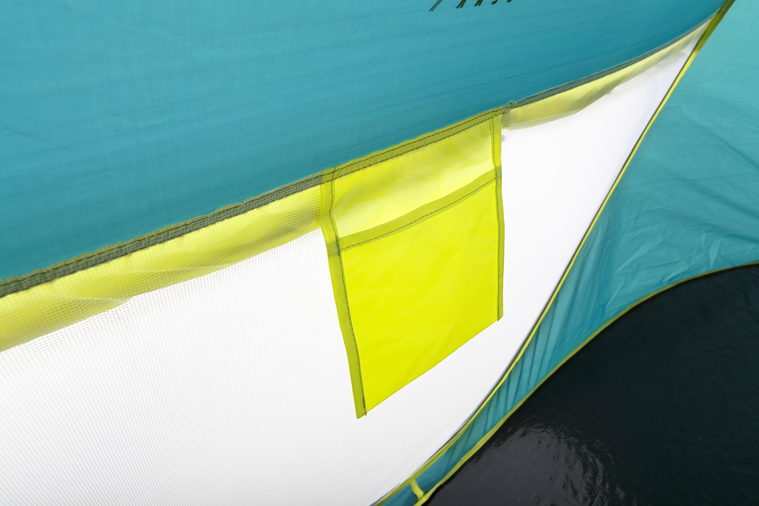 Pavillo™ 7'9"x57"x39"/2.35mx1.45mx1.00m Coolmount 2 Tent