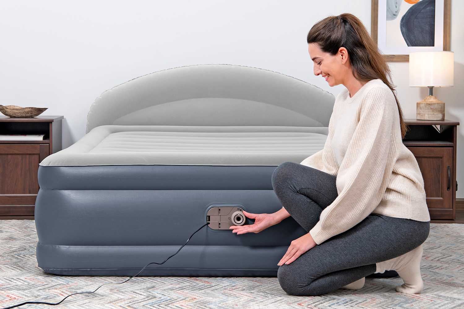 TriTech® Doppelluftbett mit integrierter Elektropumpe & Kopfteil LoungeLux™ 229 x 152 x 84 cm