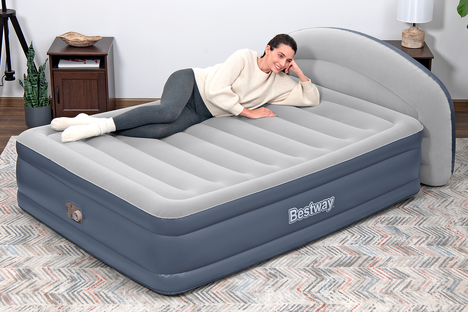 TriTech® Doppelluftbett mit integrierter Elektropumpe & Kopfteil LoungeLux™ 229 x 152 x 84 cm