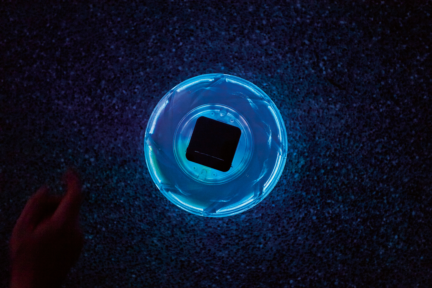 schwimmende Solar-LED-Poolleuchte, Ø 18 cm