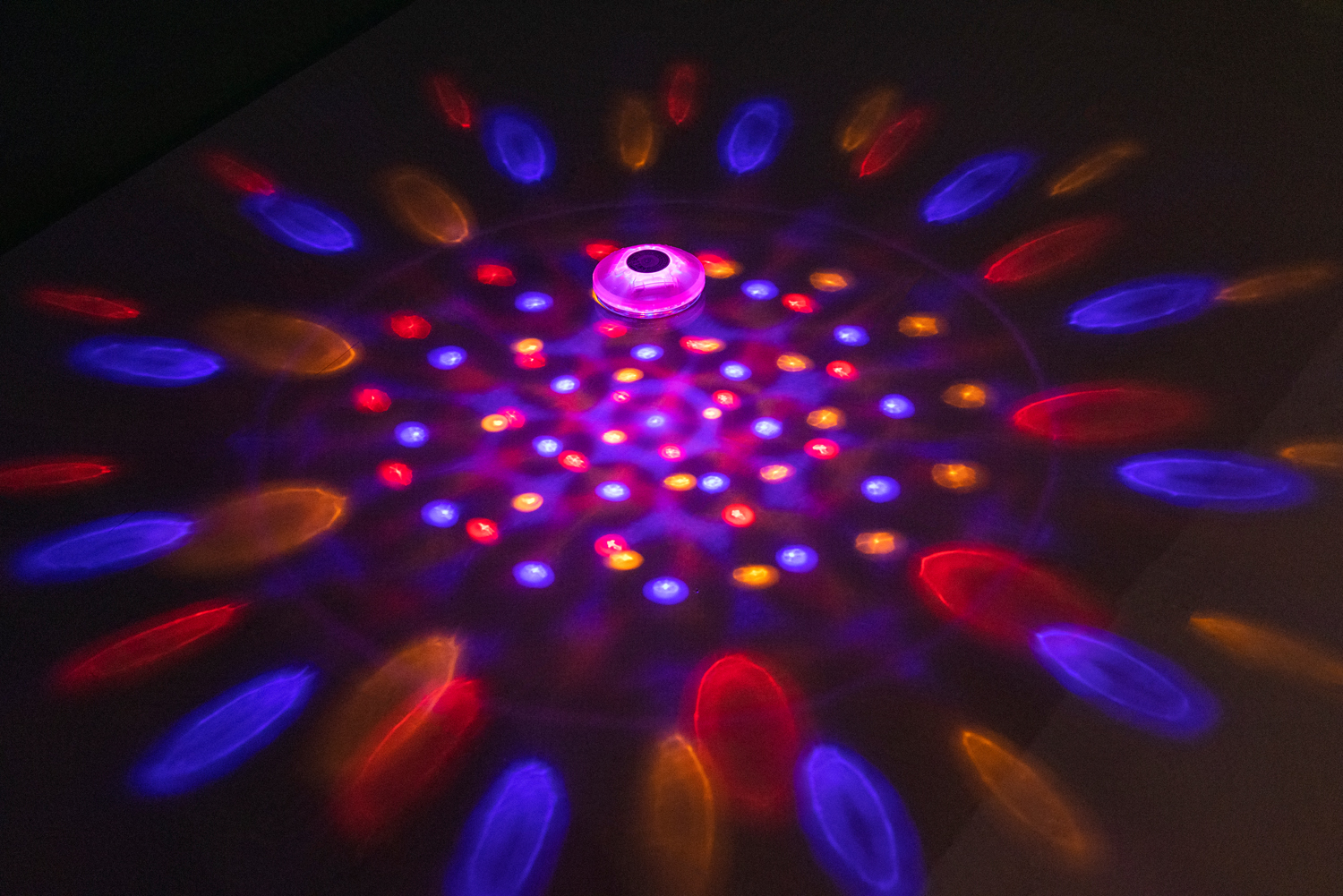 batteriebetriebene, schwimmende LED-Leuchte, Ø 14 cm