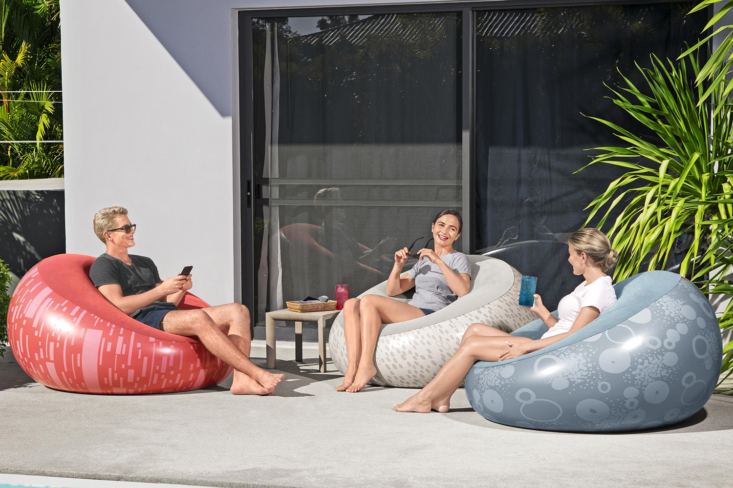 Bestway® Inflate-A-Chair™ Luftsessel 112 x 112 x 66 cm, sortiert