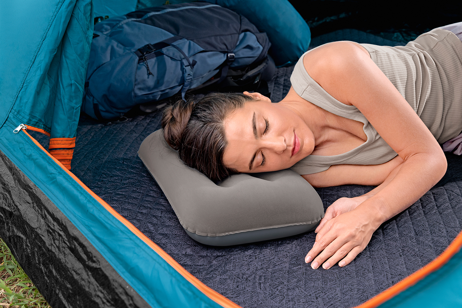 Aufblasbares Camping-Kissen 42 x 26 x 10 cm, sortiert Aufblasbares Camping-Kissen 42 x 26 x 10 cm, sortiert