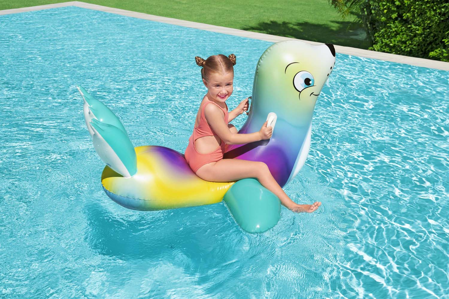 Flash N' Splash Seal™ Schwimmtier 157 x 114 cm