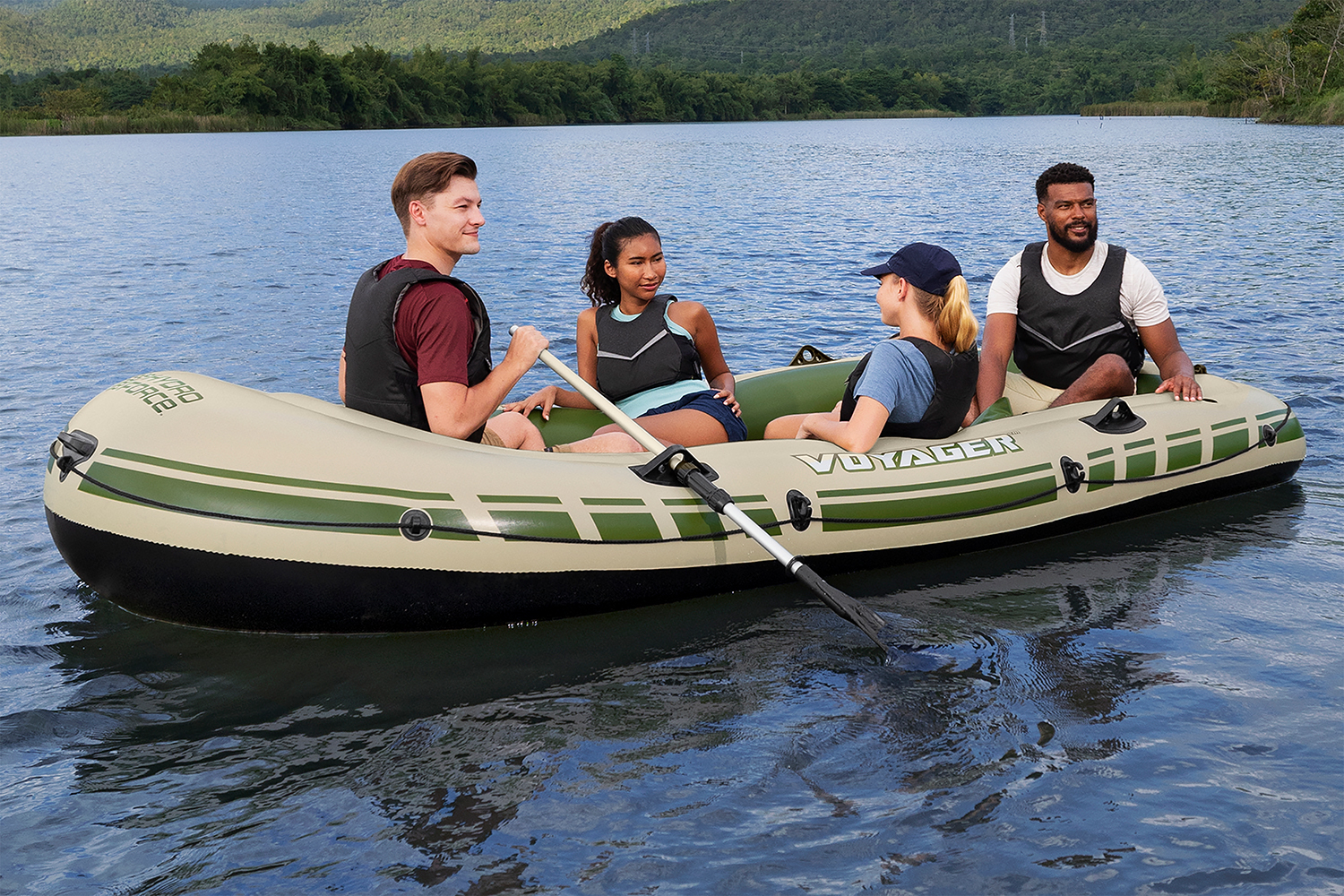 Hydro-Force™ Schlauchboot Komplett-Set Voyager™ X4 350 x 145 x 49 cm Hydro-Force™ Schlauchboot Komplett-Set Voyager™ X4 350 x 145 x 49 cm