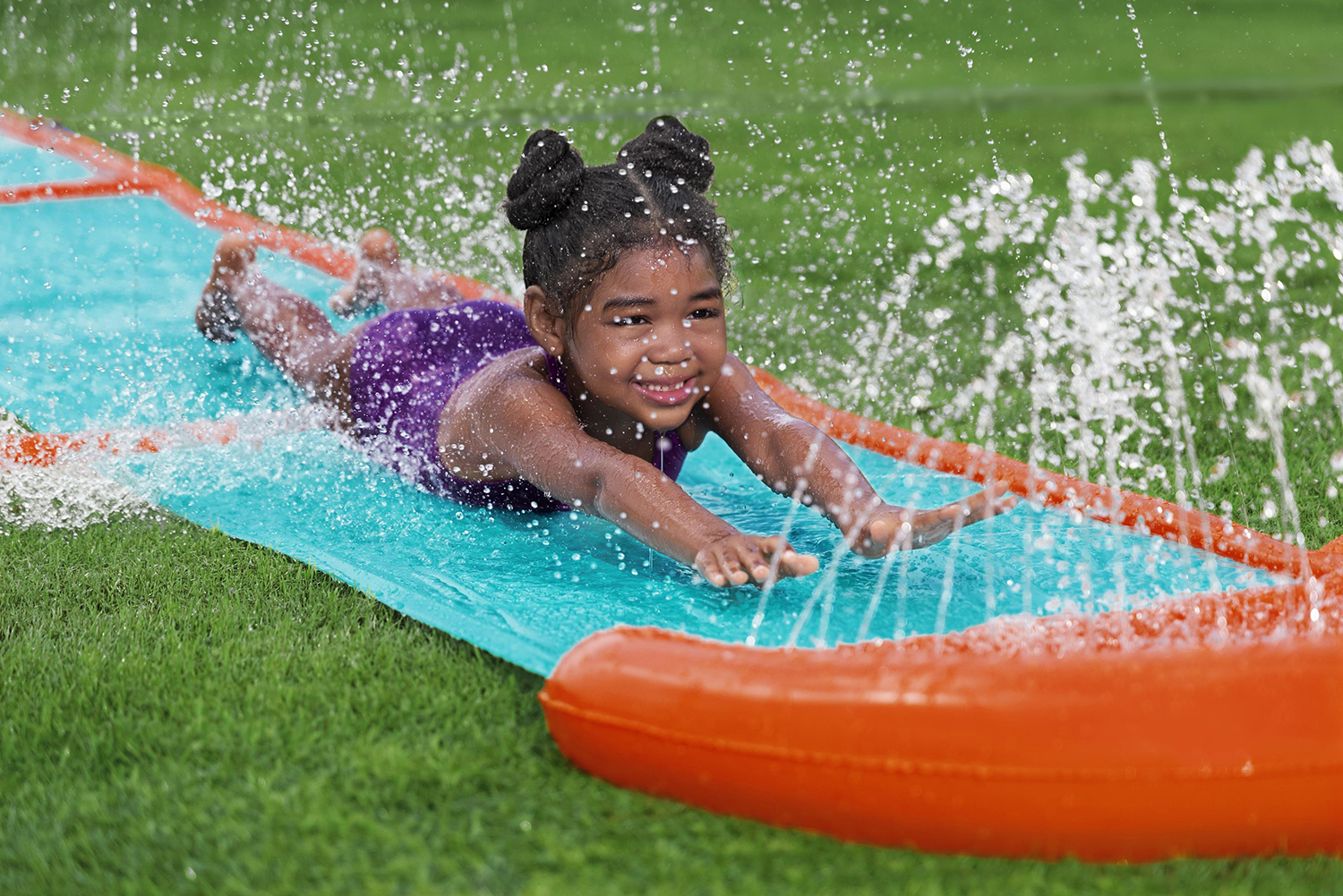 H2OGO!® Wasserrutsche Fontäne 488 x 129 cm H2OGO!® Wasserrutsche Fontäne 488 x 129 cm