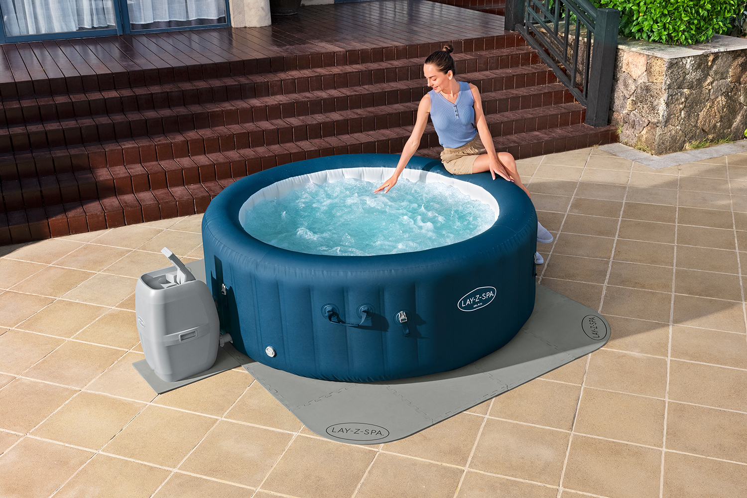 LAY-Z-SPA® Xtras Bodenschutzfliesen-Set 196 x 196 cm