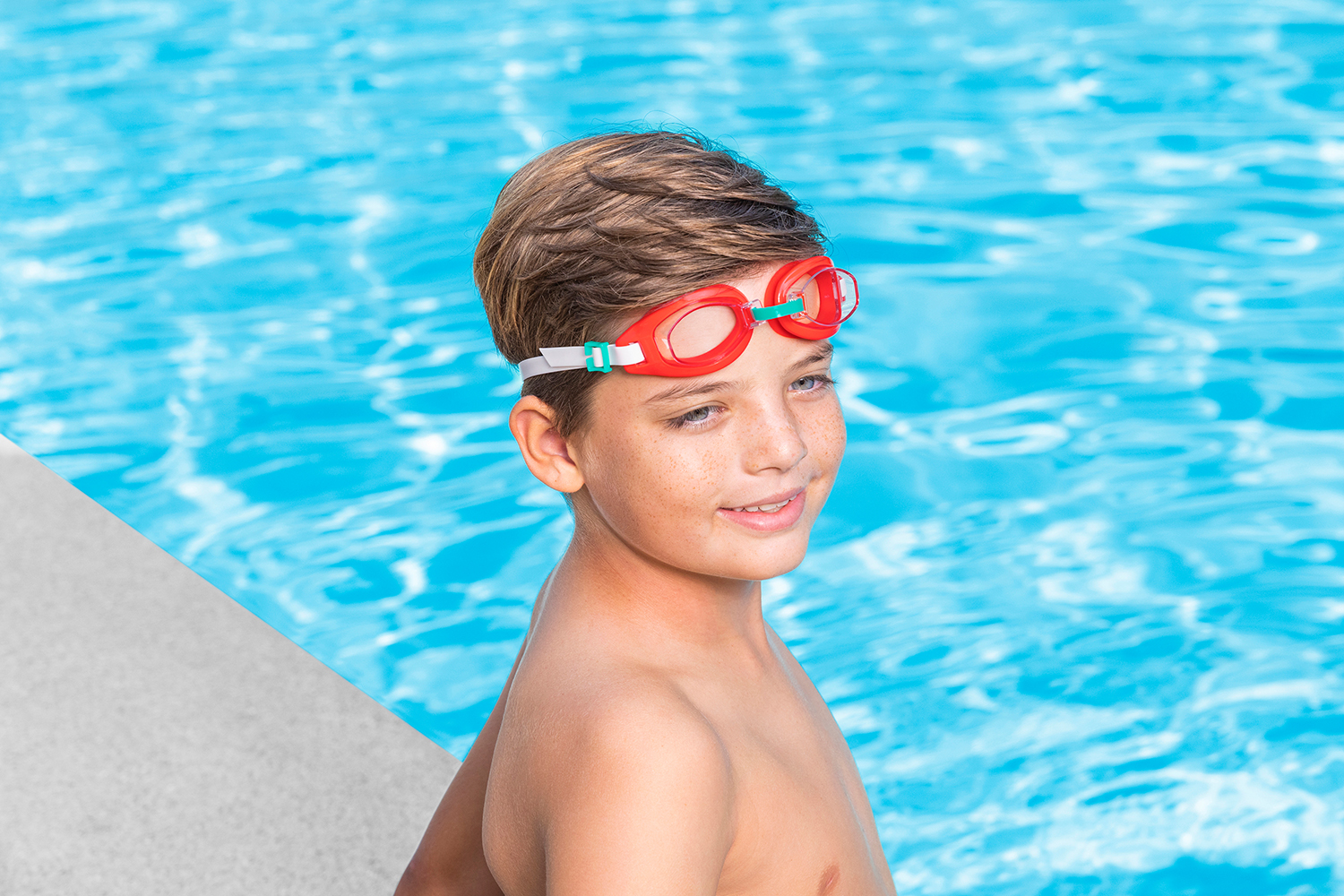 Aqua Burst Essential™ Schwimmbrille ab 7 Jahren, sortiert