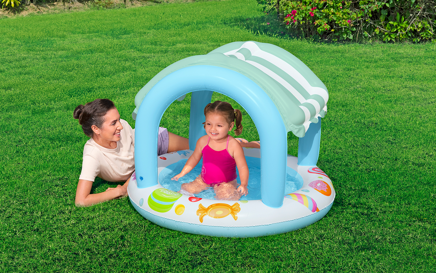 Planschbecken Sweet Shope™ mit Sonnenschutzdach 104 x 84 cm Planschbecken Sweet Shope™ mit Sonnenschutzdach 104 x 84 cm