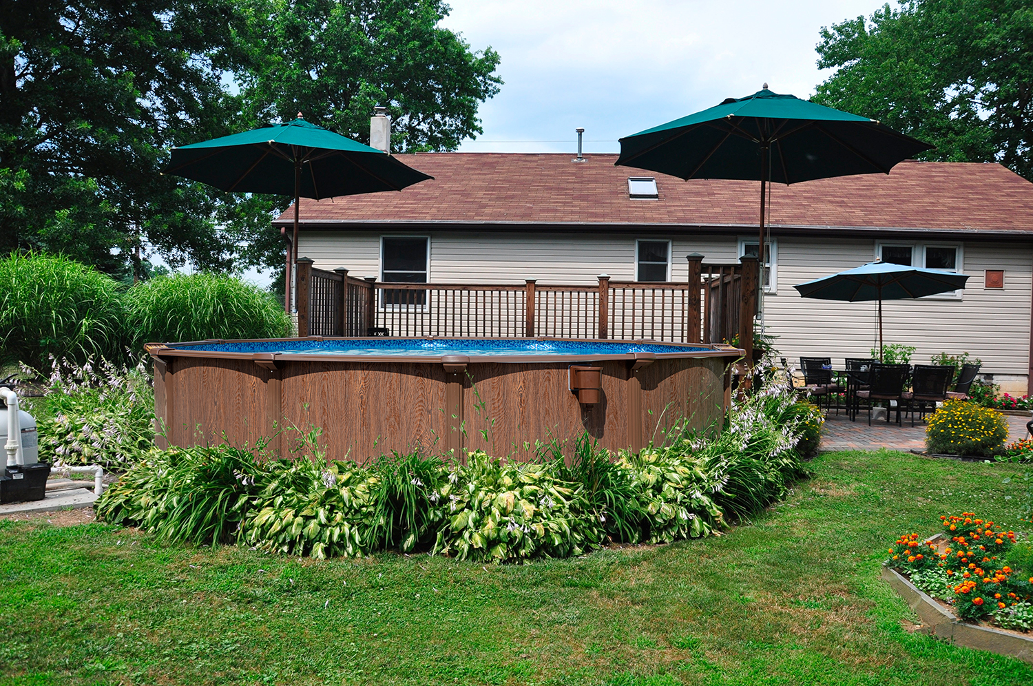 Hydrium™ Stahlwandpool Komplett-Set mit Sandfilteranlage Ø 550 x 130 cm, Holz-Optik (Palisander), rund Hydrium™ Stahlwandpool Komplett-Set mit Sandfilteranlage Ø 550 x 130 cm, Holz-Optik (Palisander), rund