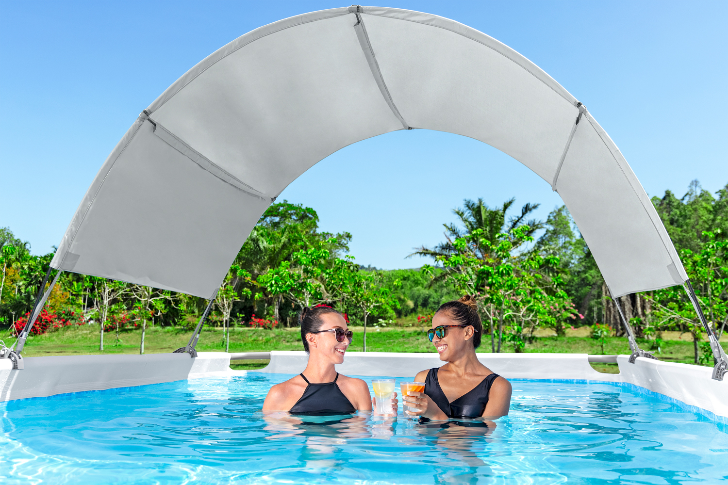 Sonnenschutzdach für eckige und ovale Pools