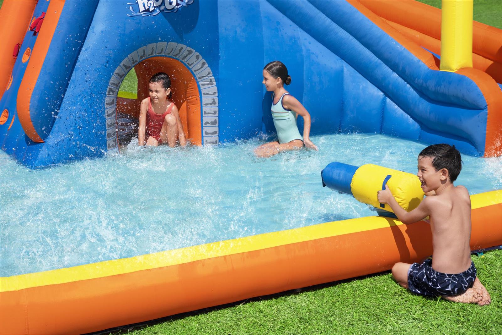 H2OGO!® Mega-Wasserpark mit Dauergebläse Speedway 551 x 502 x 265 cm