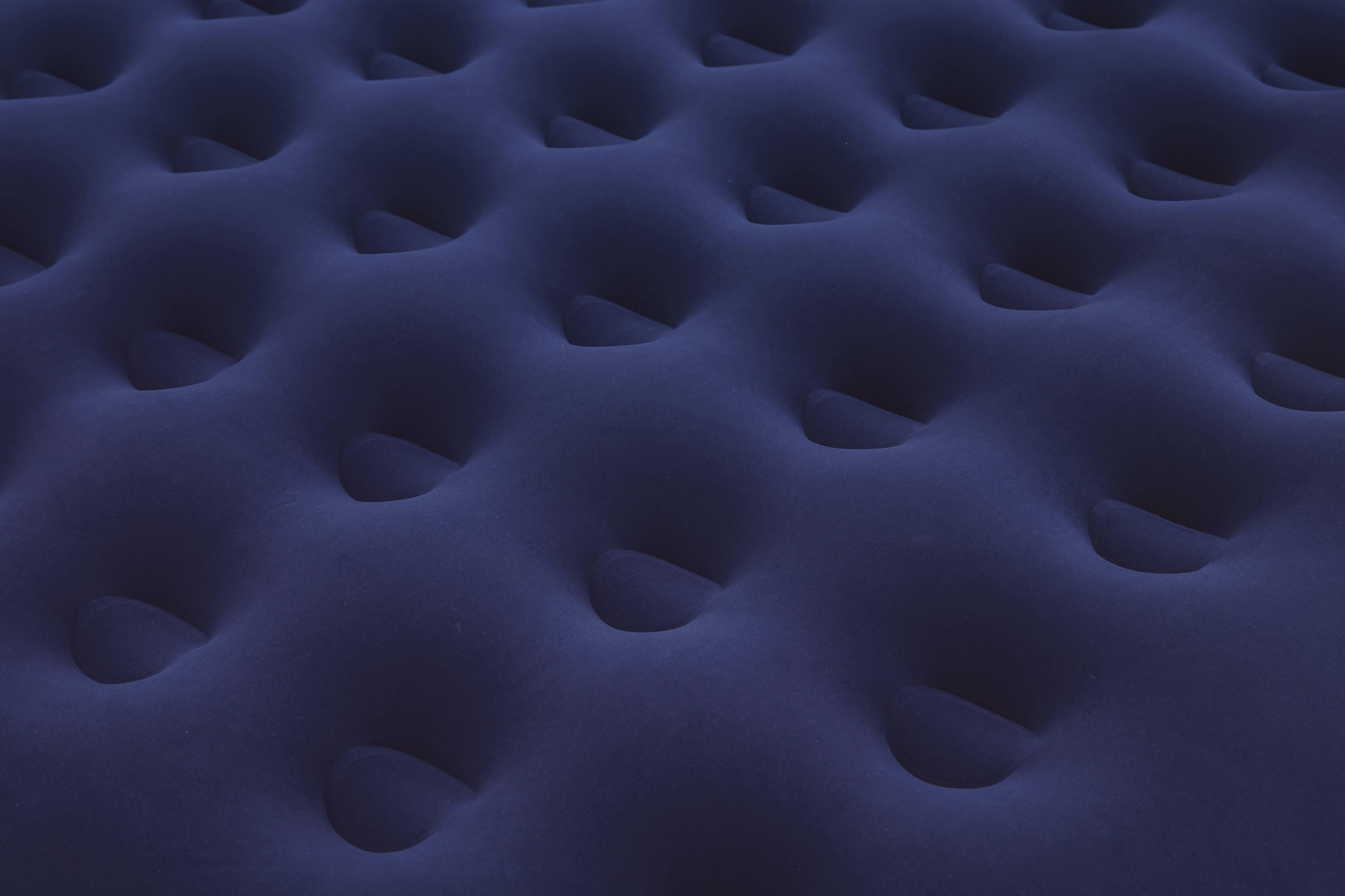 Doppelluftbett  mit externer Handpumpe 203 x 152 x 22 cm