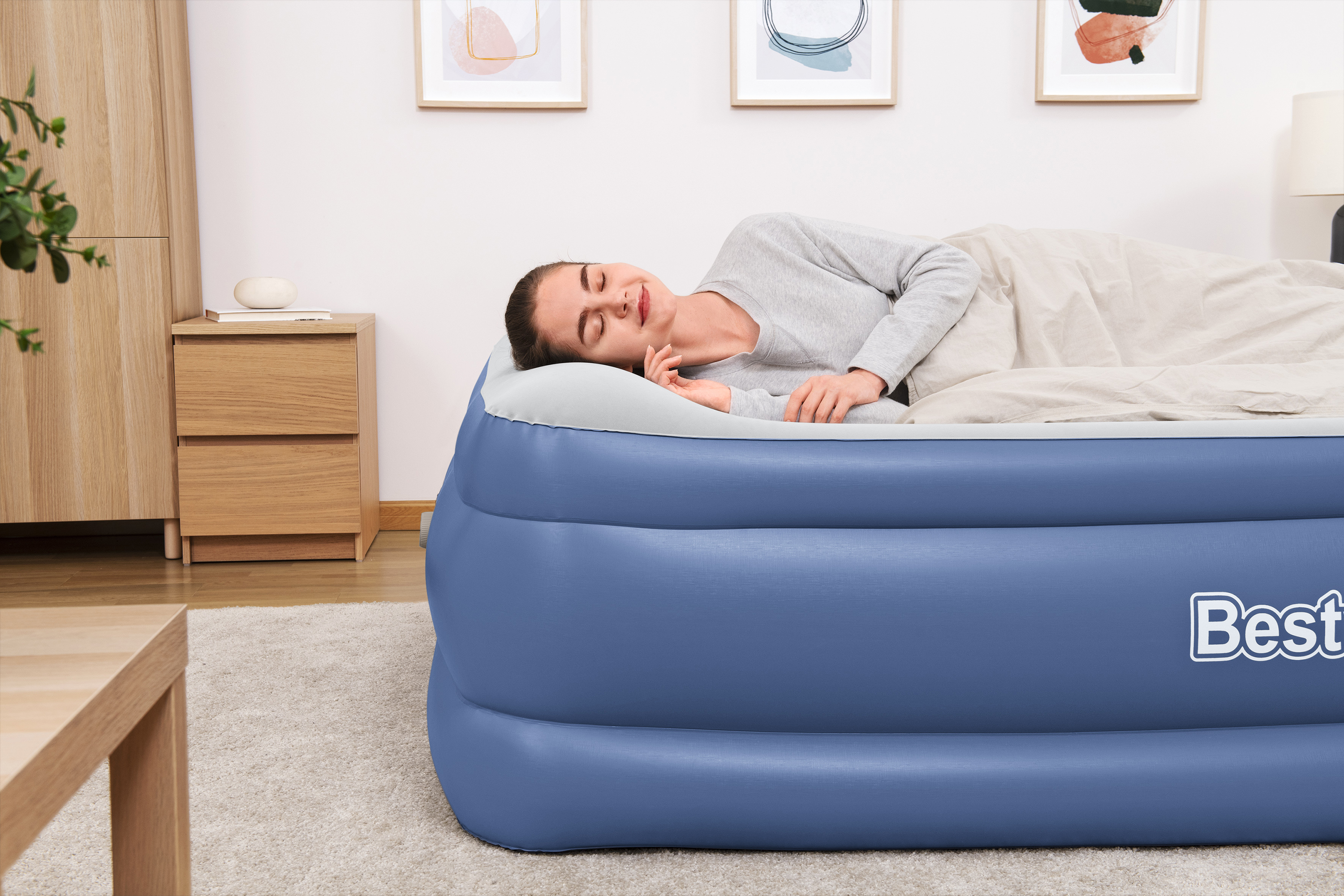 TriTech® Doppelluftbett mit integrierter Elektropumpe 203 x 152 x 61 cm TriTech® Doppelluftbett mit integrierter Elektropumpe 203 x 152 x 61 cm