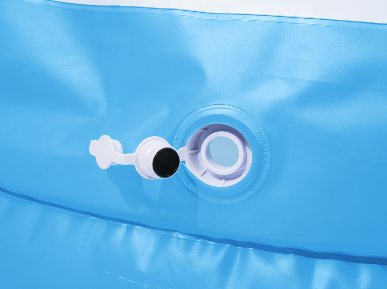 Bestway® 8'7" x 62" x 18"/2.62m x 1.57m x 46cm The Big Lagoon Family Pool