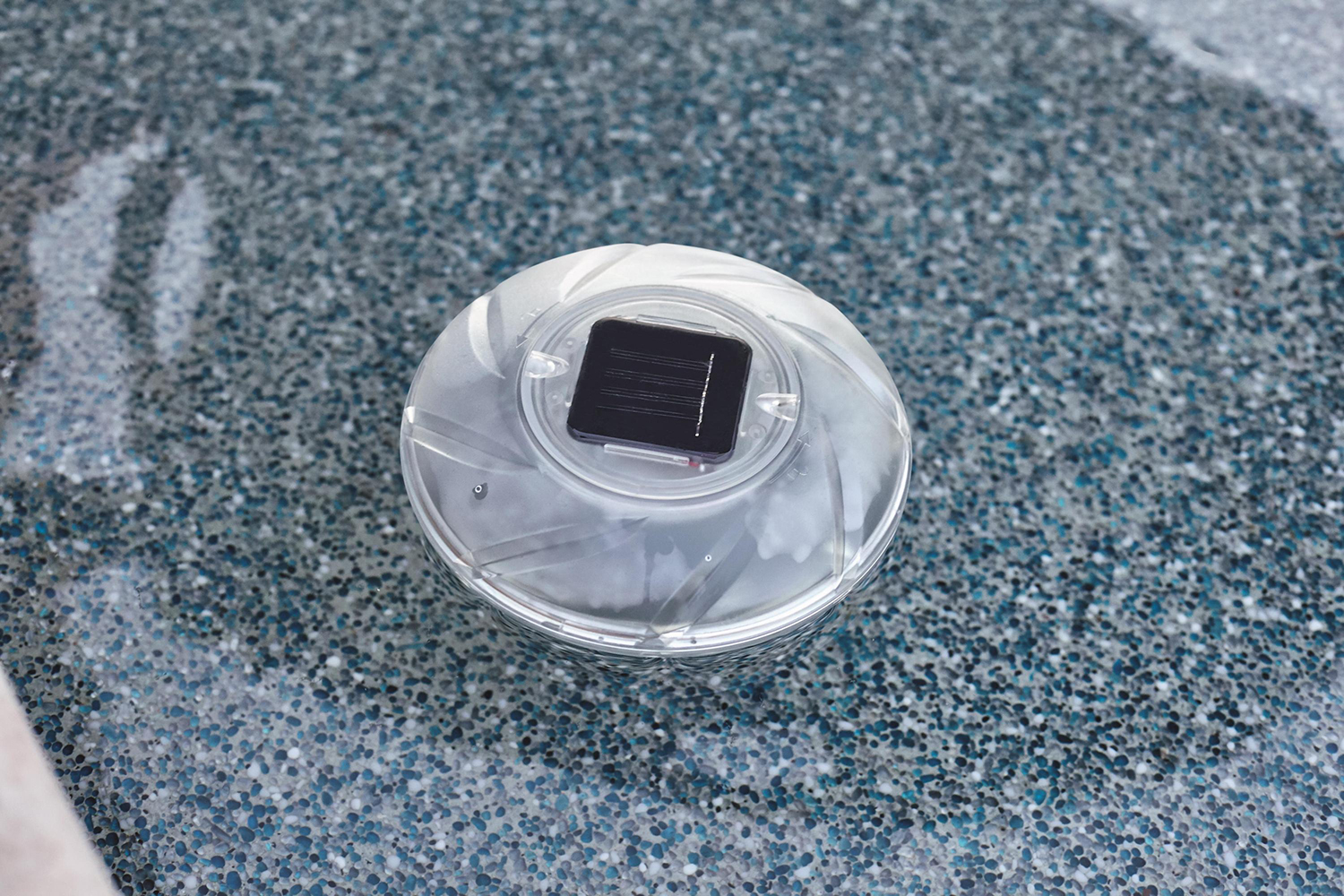 Flowclear™ Solar-Float Lamp