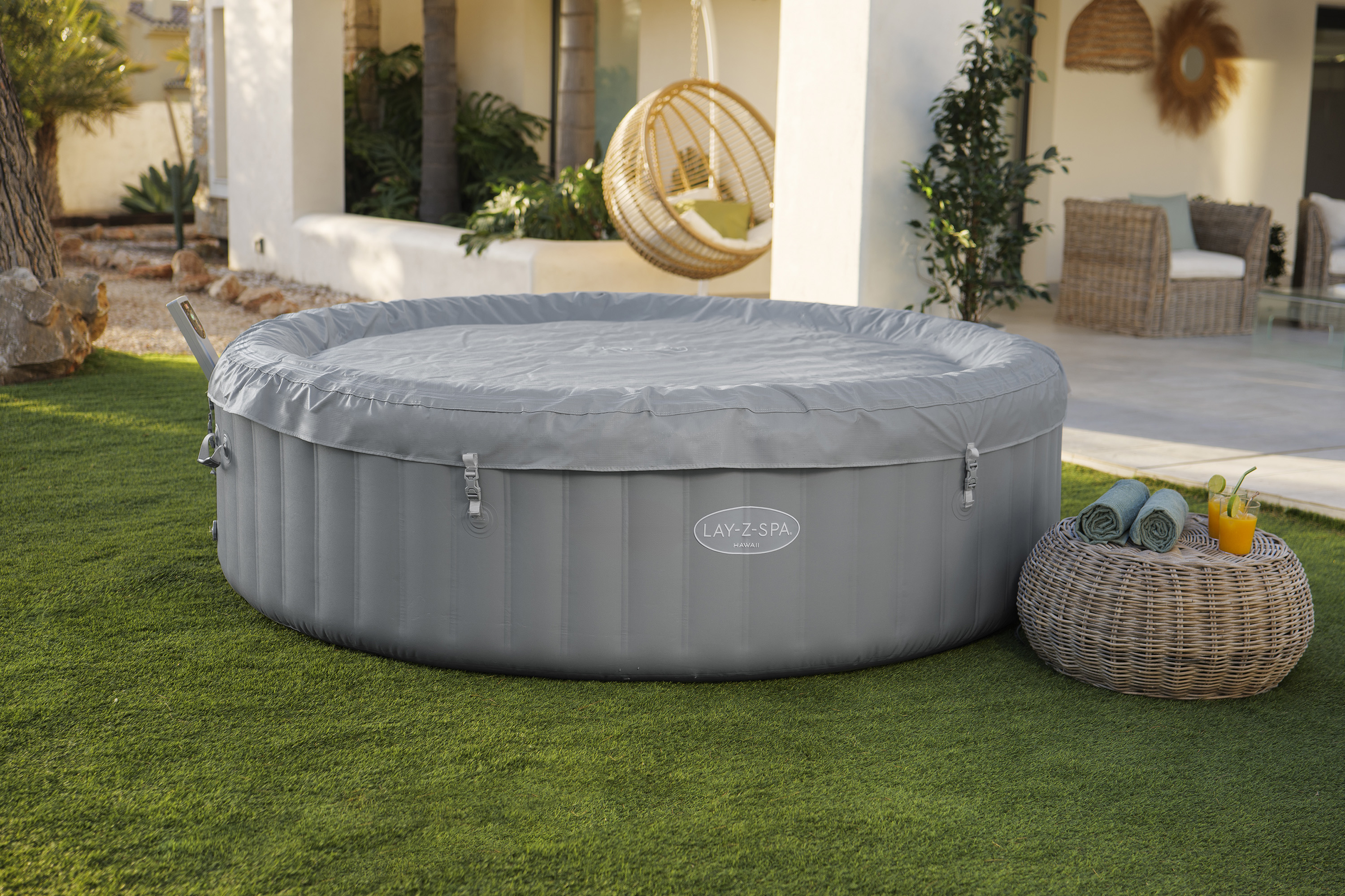LAY-Z-SPA® Energiespar Whirlpool Hawaii Arjet™ mit App Steuerung, für 8 Personen Ø 236 x 71 cm, Silbergrau