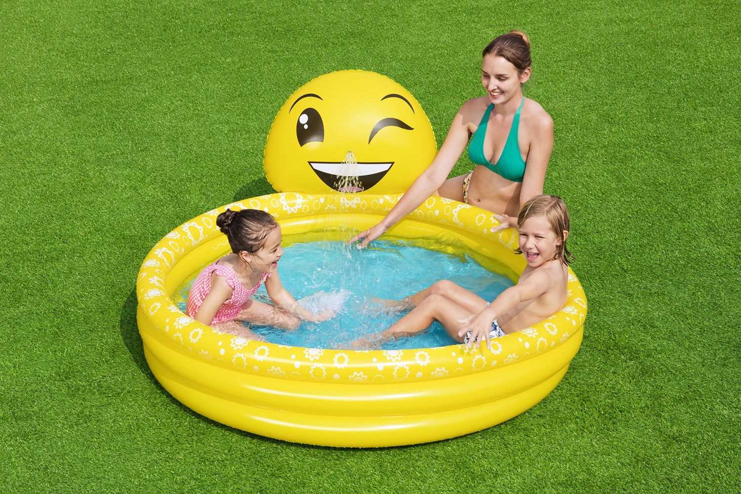 Bestway® 65" x 57" x 27"/1.65m x 1.44m x 69cm Summer Smiles Sprayer Pool