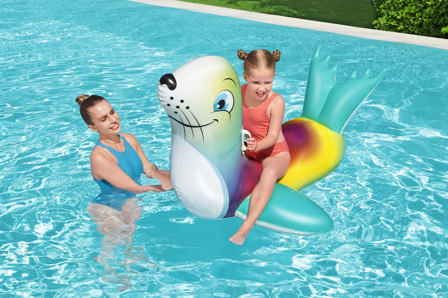 Flash N' Splash Seal™ Schwimmtier 157 x 114 cm