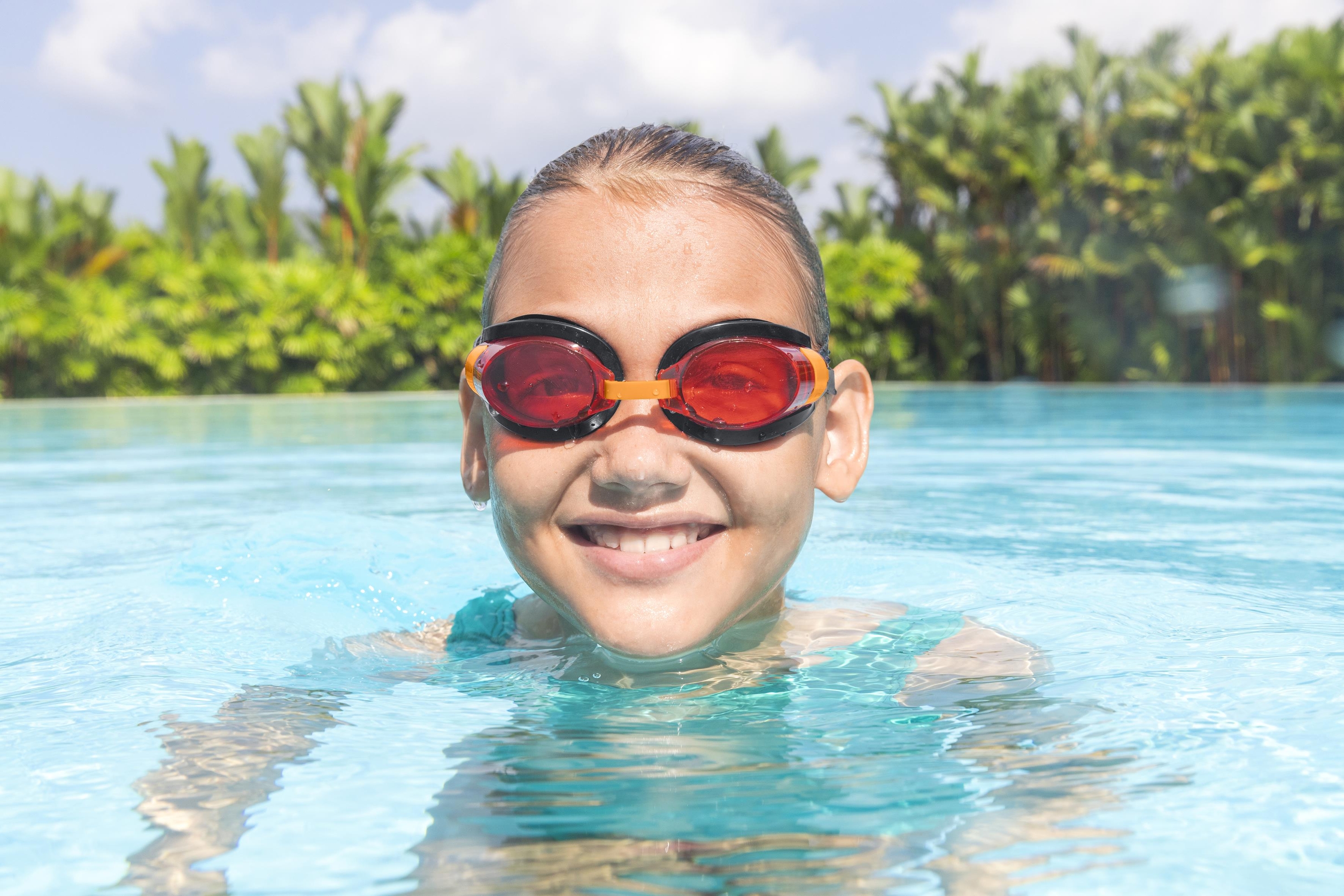 Aqua Burst Essential™ II Schwimmbrille ab 7 Jahren, sortiert Rot