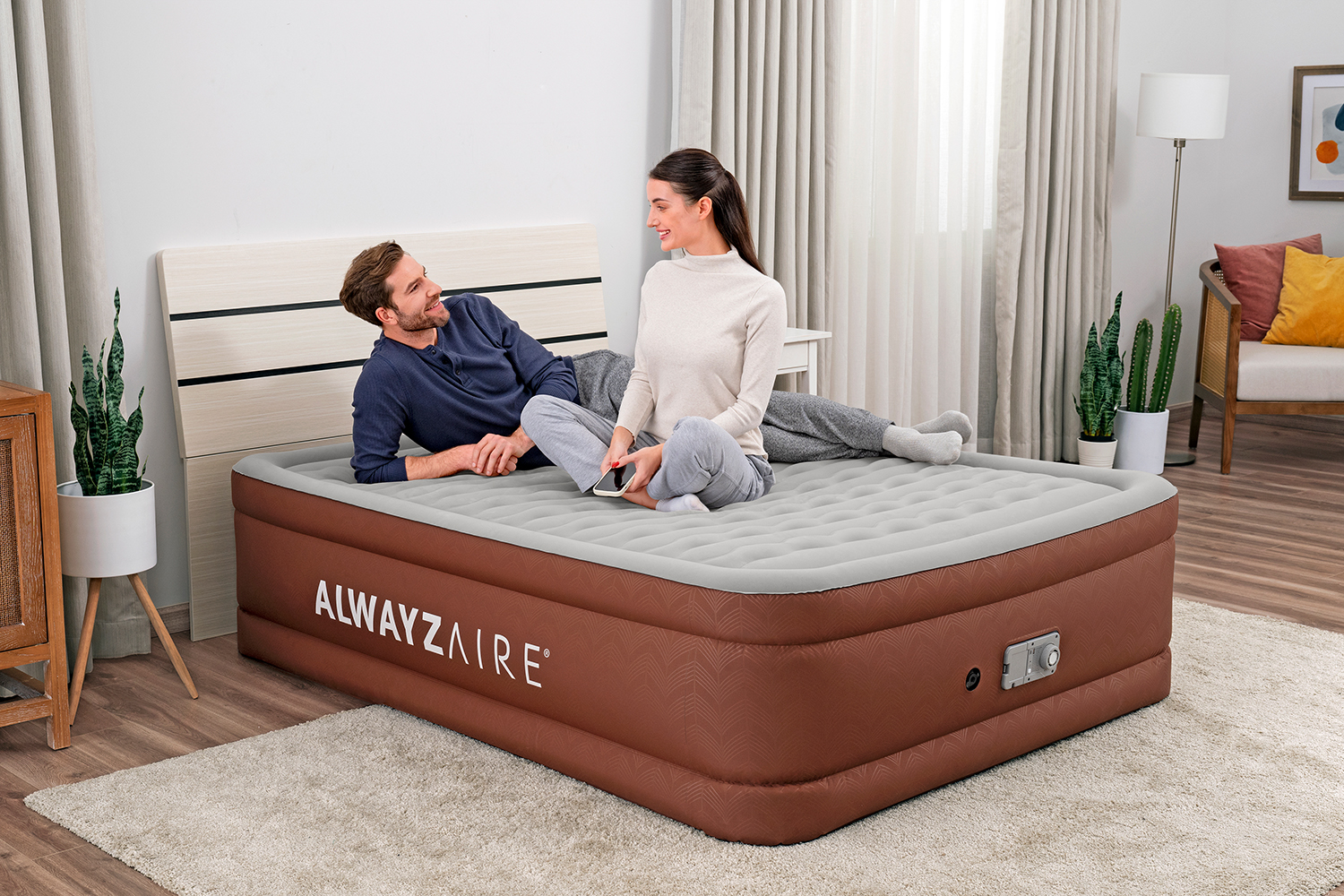 AlwayzAire® Fortech® Doppelluftbett mit integrierter Comfort Choice+™ Doppelpumpe 203 x 152 x 51 cm AlwayzAire® Fortech® Doppelluftbett mit integrierter Comfort Choice+™ Doppelpumpe 203 x 152 x 51 cm