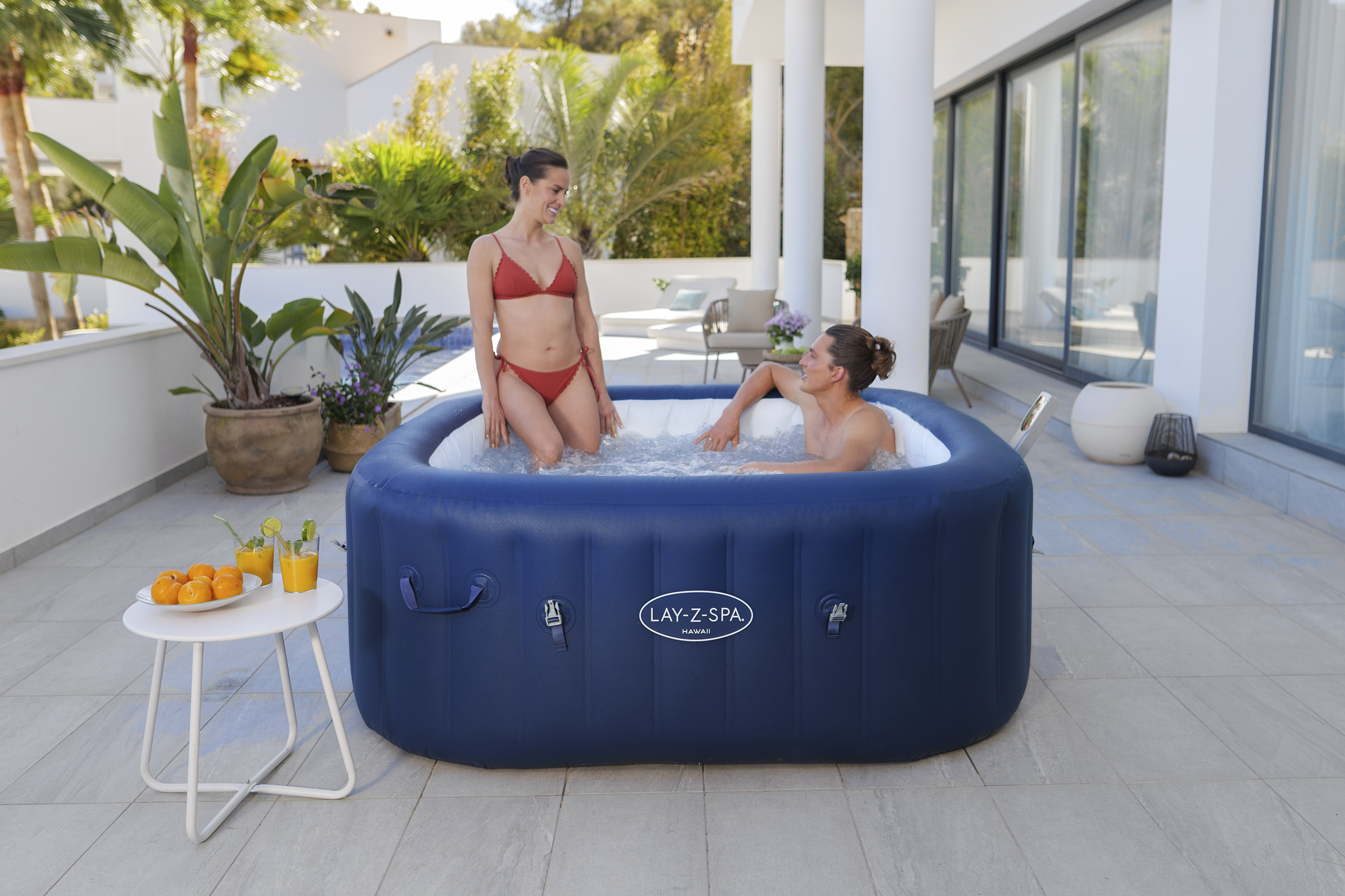 LAY-Z-SPA® Energiespar Whirlpool Hawaii AirJet™ mit App-Steuerung, für 6 Personen, 180 x 180 x 71 cm, Kobaltblau