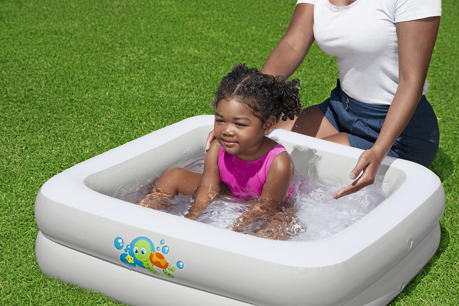 Up, In & Over™ 34" x 34" x 10"/86cm x 86cm x 25cm Baby Tub