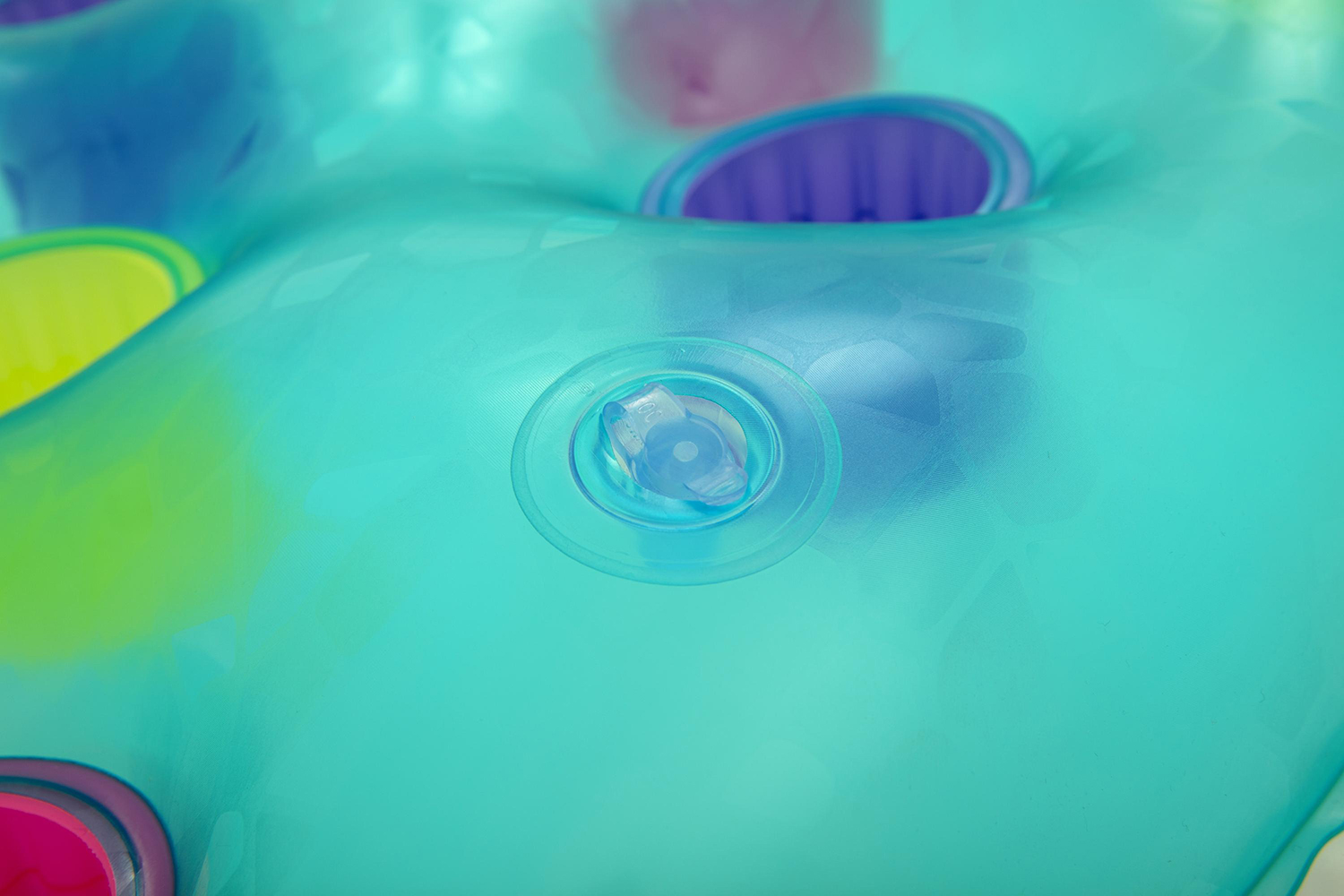 Luftmatratze Summer Colors™ für 2 Personen 224 x 174 cm Luftmatratze Summer Colors™ für 2 Personen 224 x 174 cm