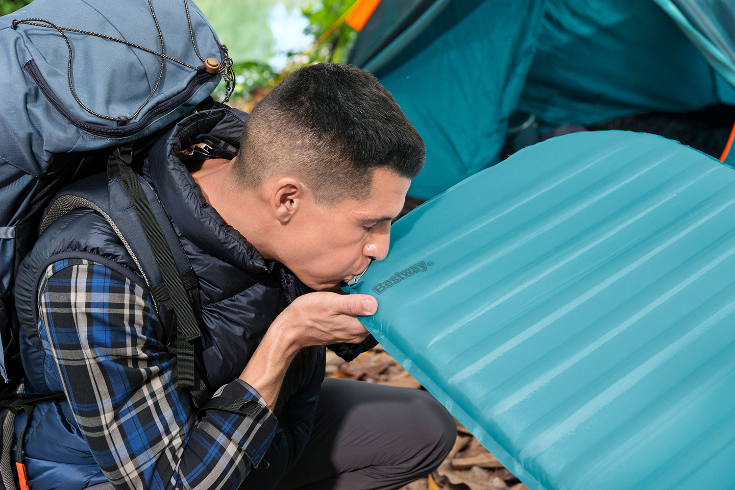 Selbstaufblasende Single-Isomatte TerrainPro™ für Mumienschlafsäcke 183 x 51 x 5,1 cm Selbstaufblasende Single-Isomatte TerrainPro™ für Mumienschlafsäcke 183 x 51 x 5,1 cm