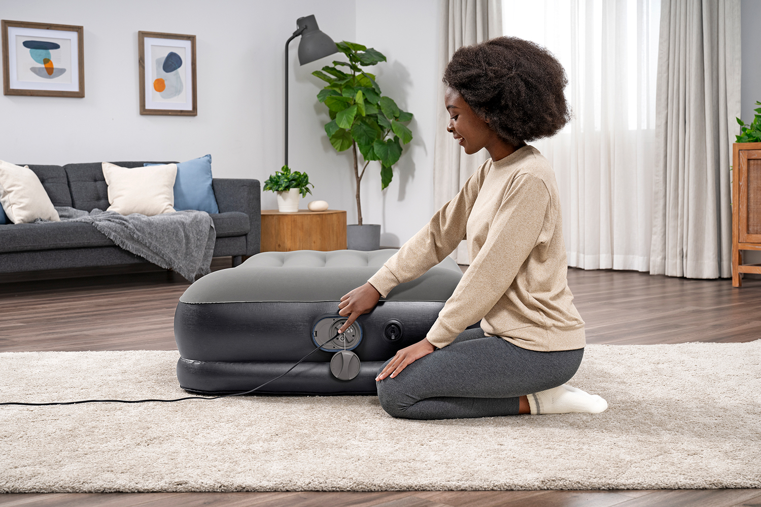 TriTech® Single-Luftbett mit USB-Elektropumpe 191 x 97 x 36 cm TriTech® Single-Luftbett mit USB-Elektropumpe 191 x 97 x 36 cm